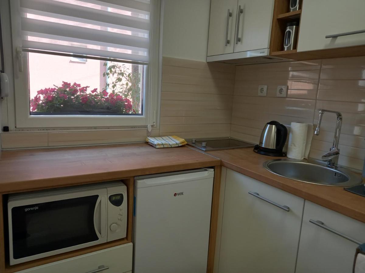 Leda Apartment *